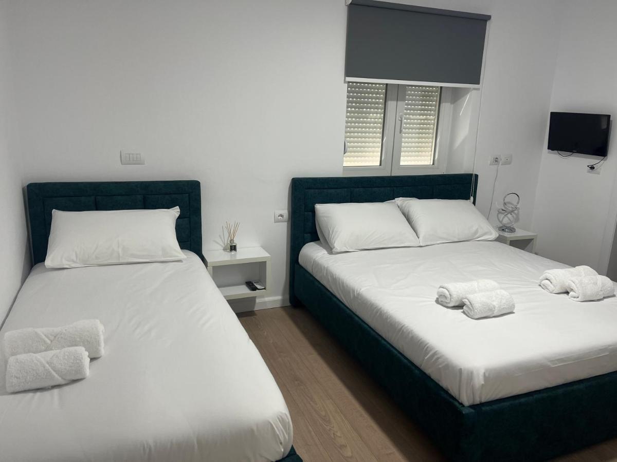 Viva Apartments Përmet Esterno foto